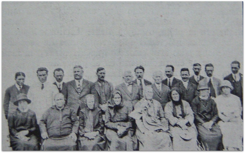 Familias fundadoras de El Triángulo después del culto (febrero de 1926)